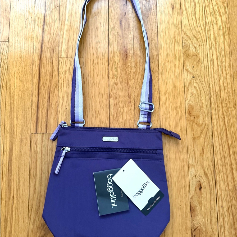 Baggallini Purple Crossbody Bag - Picture 2 of 4